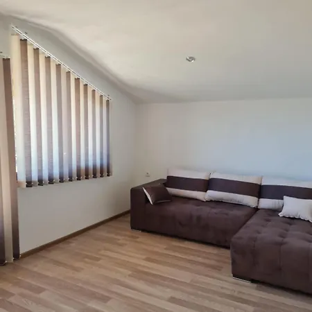 Villa хадживезула