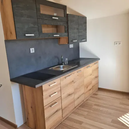 хадживезула Villa *